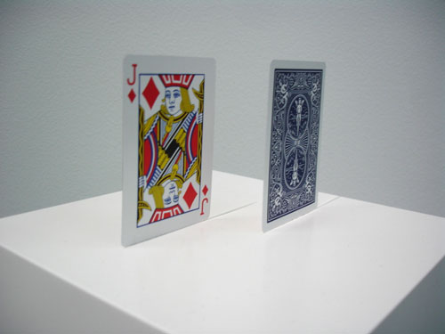 Luis Camnitzer. Twin Towers, 2002. Two playing cards, 63 mm x 88 mm. Daros Latinamerica Collection, Zurich.