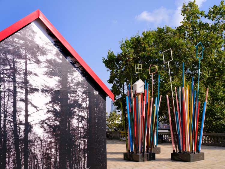 Alice Wilson, Savoy, 2024. Installation view, Mary Mary, Artist’s Garden, Temple Place, London. Image courtesy theCOLAB The Artist's Garden. Photo © Nick Turpin.