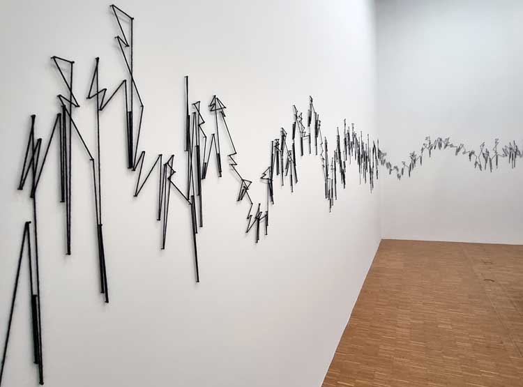 Vera Molnar. OTTWW, 1981-2010. Installation view, Vera Molnár: Speak to the Eye, Pompidou Centre, Paris, 2024. Photo: Juliet Rix.