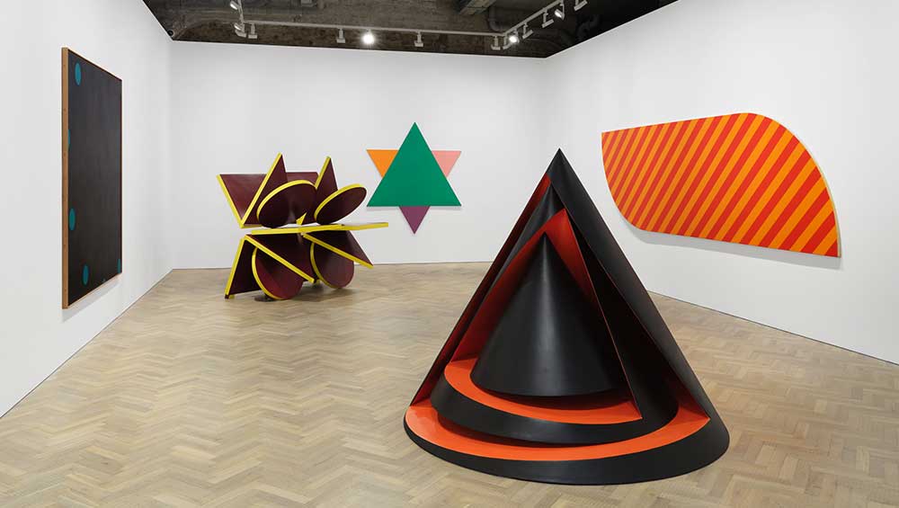 Moon / King: the work and friendship of Phillip King and Jeremy Moon - 1956 to 1973. Installation view, Thomas Dane Gallery, 2024. © Estate of Jeremy Moon. © The Estate of Phillip King. Courtesy the estates, Luhring Augustine, New York and Thomas Dane Gallery. Photo: Ben Westoby.