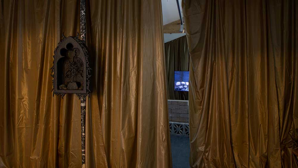 Invites: Molly Erin McCarthy, installation view, Zabludowicz Collection, 2023. Photo: David Bebber.
