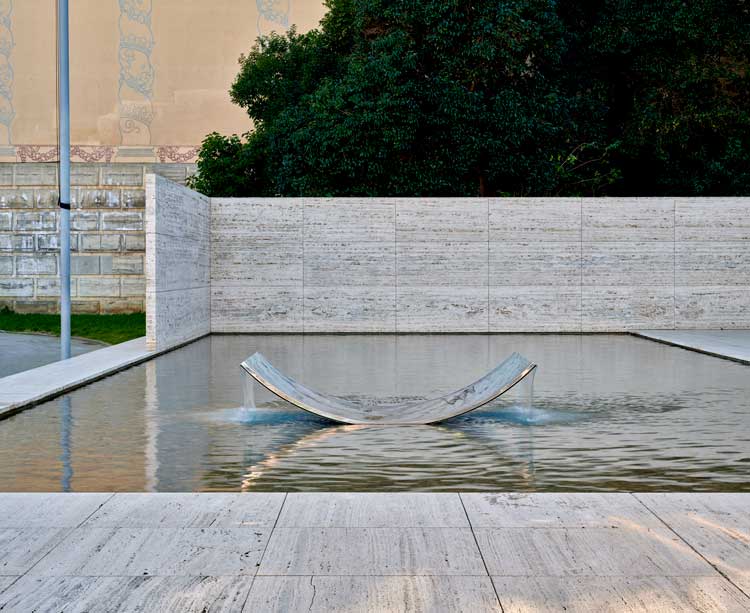 Sabine Marcelis, No Fear of Glass, 2020, installation view, Mies van der Rohe Pavilion, Barcelona. Courtesy of Studio Sabine Marcelis.