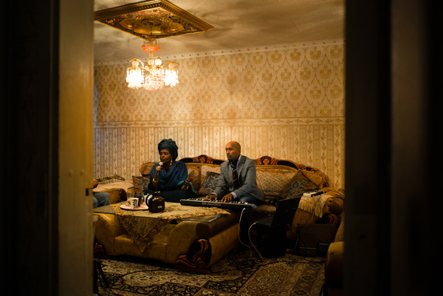 Angelica Mesiti, Mother Tongue, 2017 (still). Two-channel high definition colour video installation and surround sound, 17 min 54 sec. Photography: Bonnie Elliot. Courtesy the artist and Anna Schwartz Gallery. Commissioned by European Capital of Culture Aarhus 2017.