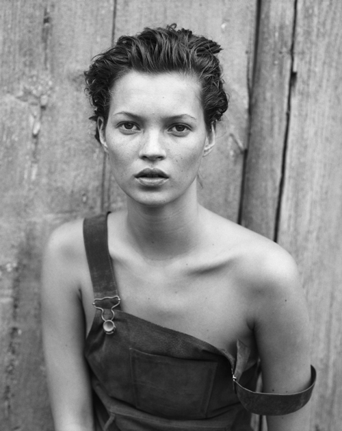 Kate Moss in overall dress, 1994, by Anna Molinari Blumarine (Italian, founded 1977). Harper’s Bazaar, December 1994. Photograph by Peter Lindbergh (German, born 1944). Photograph courtesy of Peter Lindbergh.