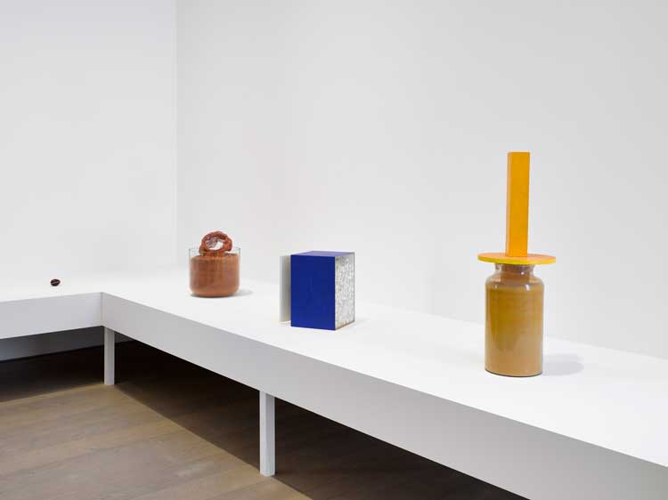 Hélio Oiticica, installation view, Lisson Gallery, Bell Street, London, 26 April – 25 June 2022. © Estate of Hélio Oiticica; Courtesy Lisson Gallery.