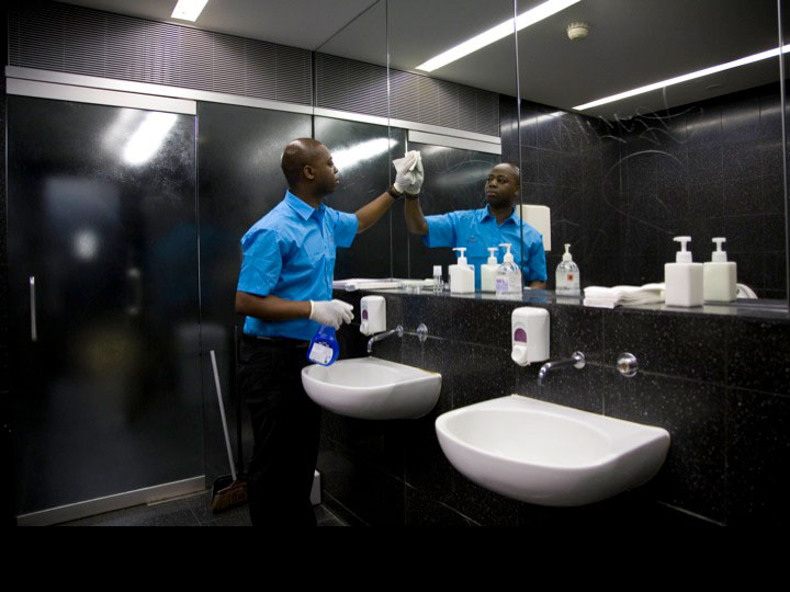 Harold Offeh. Services Rendered Toilet, Performance at Tate Modern, 2009.