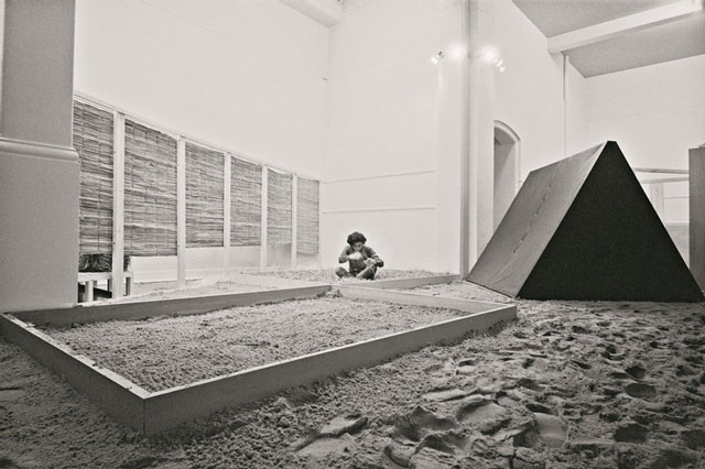 Hélio Oiticica (1937–1980), installation view of Eden (1969) at Whitechapel Gallery, London, 1969. Sand, crushed bricks, dry leaves, water, cushions, foam flakes, books, magazines, Dzpulp fiction, dz straw, matting, and incense, 68 ft. 10 3/4 in. × 49 ft. 2 1/2 in. × 11 ft. 5 3/4 in. (21 × 15 × 3.5 m). Collection of César and Claudio Oiticica. © César and Claudio Oiticica.