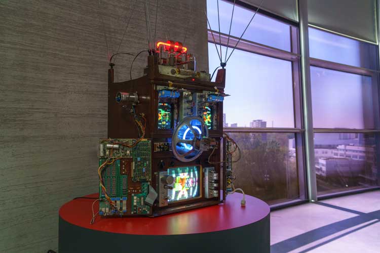 Nam June Paik, Internet dweller:
mpbd.three.cgsspv, 1994. Installation View, Pixel Pioneers, Depot of Museum Boijmans Van Beuningen, Rotterdam, 2026. Commissioned by Museum Boijmans Van Beuningen. Photo: Aad Hoogendoorn.