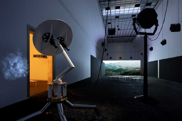 Philippe Parreno: Voices, installation view, Haus der Kunst, Munich, 13 December 2024 – 25 May 2025. Photo: Andrea Rossetti.