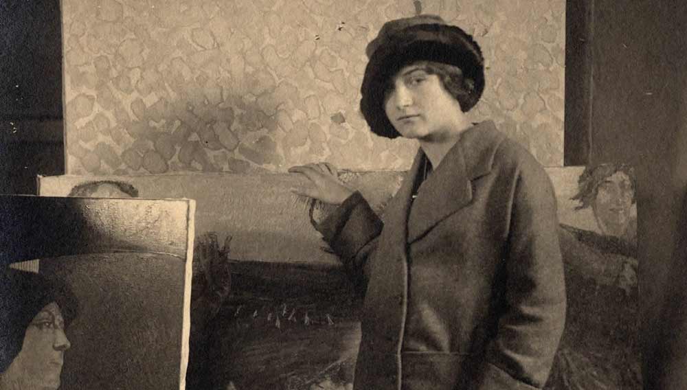 Pasquarosa in Rome, 1914. Courtesy Archivio Nino e Pasquarosa Bertoletti, Rome.