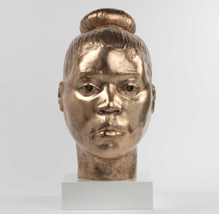 Thomas J Price. Lay It Down (On The Edge Of Beauty), 2018. Bronze, automotive spray paint, 61 x 35 x 40 cm (24 x 13 3/4 x 15 3/4 in). Photo: Ken Adlard. © Thomas J Price. Courtesy the artist and Hauser & Wirth.