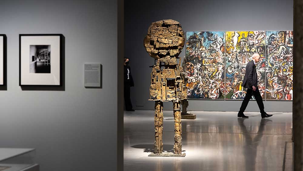 Postwar Modern: New Art in Britain 1945 - 1965. Installation view, Barbican Art Gallery, 3 March – 26 June 2022. © Tim Whitby / Getty Images.