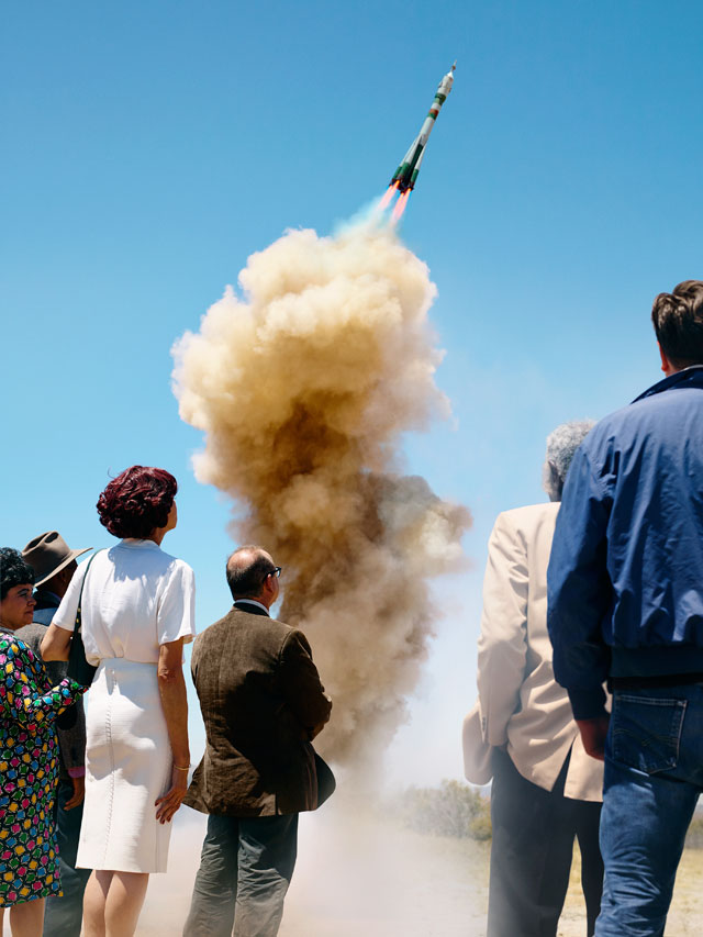 Alex Prager. Anaheim, 2017. © Alex Prager Studio and Lehmann Maupin, New York and Hong Kong. Courtesy Alex Prager Studio, Lehmann Maupin, New York and Hong Kong.