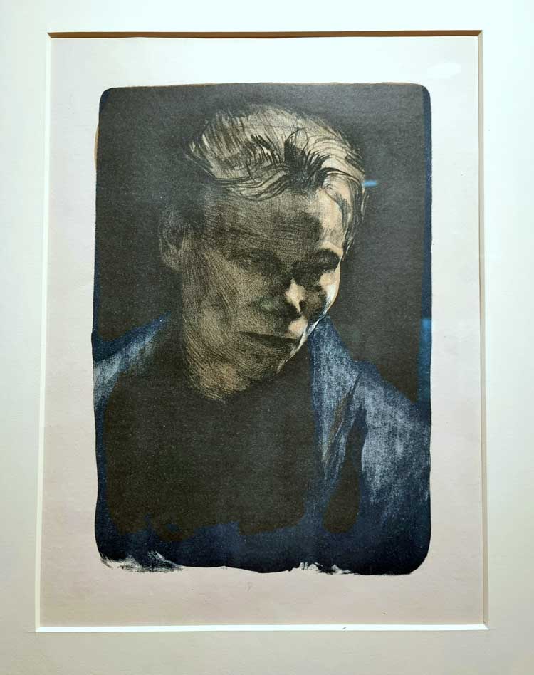 Käthe Kollwitz (1867-1945). Working Woman with Blue Shawl, 1903. Colour lithograph. Photo: Juliet Rix.