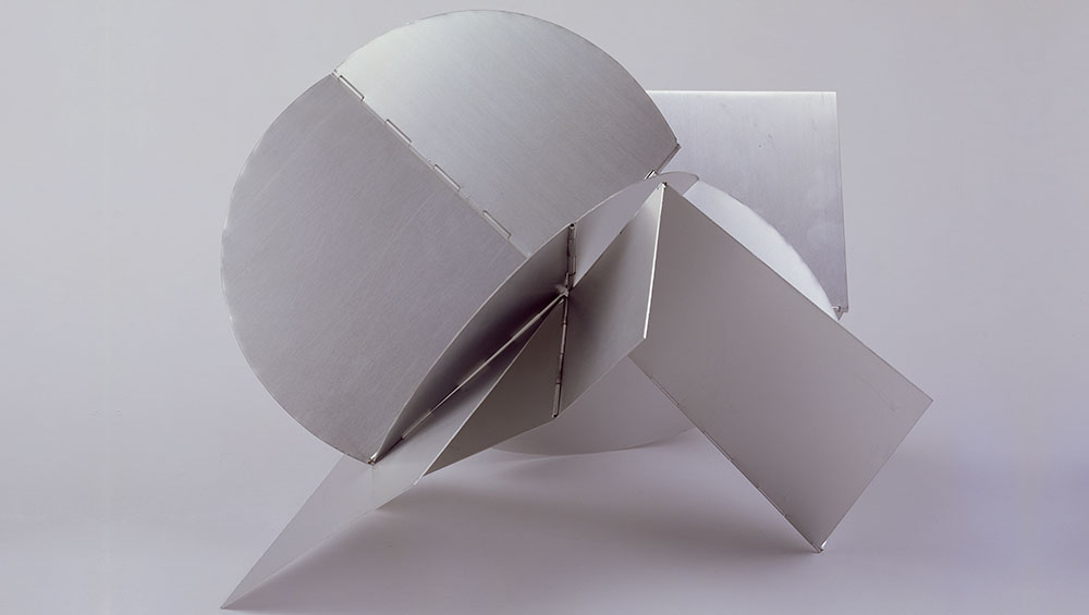 Lygia Clark. Animals LC3, 1969. Aluminium. Sainsbury Centre Collection. © The World of Lygia Clark Cultural Association.