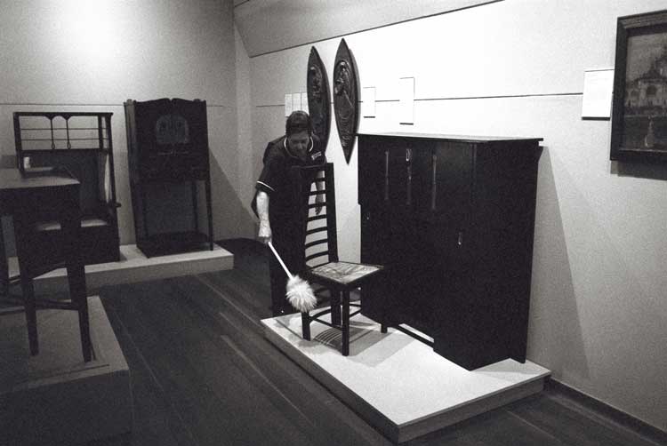 Assembly, Margaret Salmon, The Hunterian, 2025. Image courtesy of the artist.