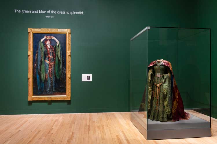 Sargent and Fashion, installation view with Ellen Terry as Lady Macbeth and Beetle-Wing Dress at Tate Britain 2024. Photo © Tate (Jai Monaghan).