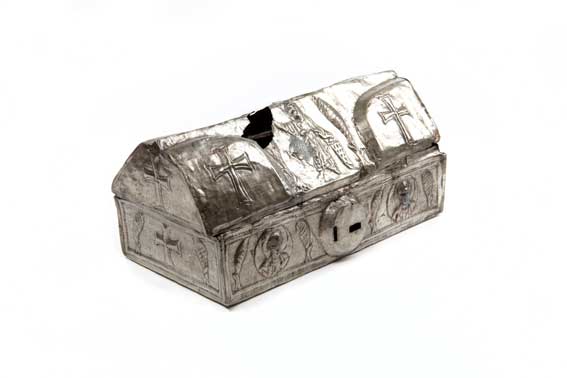 Reliquary with hinged lid, 500–600 CE, silver, Byzantine Empire, Byzantium, Sainsbury Centre Collection.