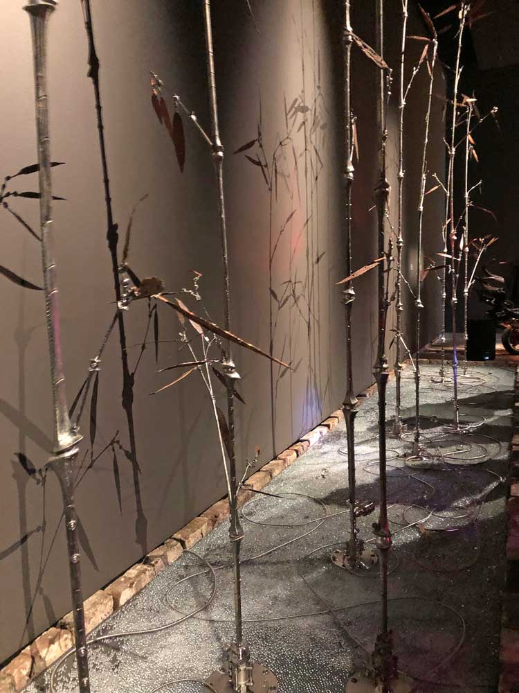 Shi Jinsong. Futuristic Poetry: Bamboo Scores, 2022. Plastic, copper, nickel, aluminum, dimensions variable.
Installation view, SCAD Museum of Art. Photo: Lilly Wei.