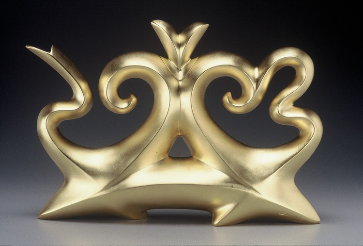 Michael Sherrill, Halcyon Tea, 1997. Fired white stoneware, 23K gold leaf, 14 x 21 ½ x 6 in. Collection of Sonny and Gloria Kamm. Photo: Tim Barnwell.