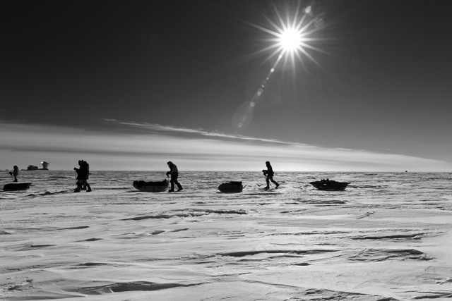 Santiago Sierra. South Pole Documentation, 2015. Ditone archival print on Hahnemuhle Photo Rag. Courtesy of Santiago Sierra Studio & a/political.