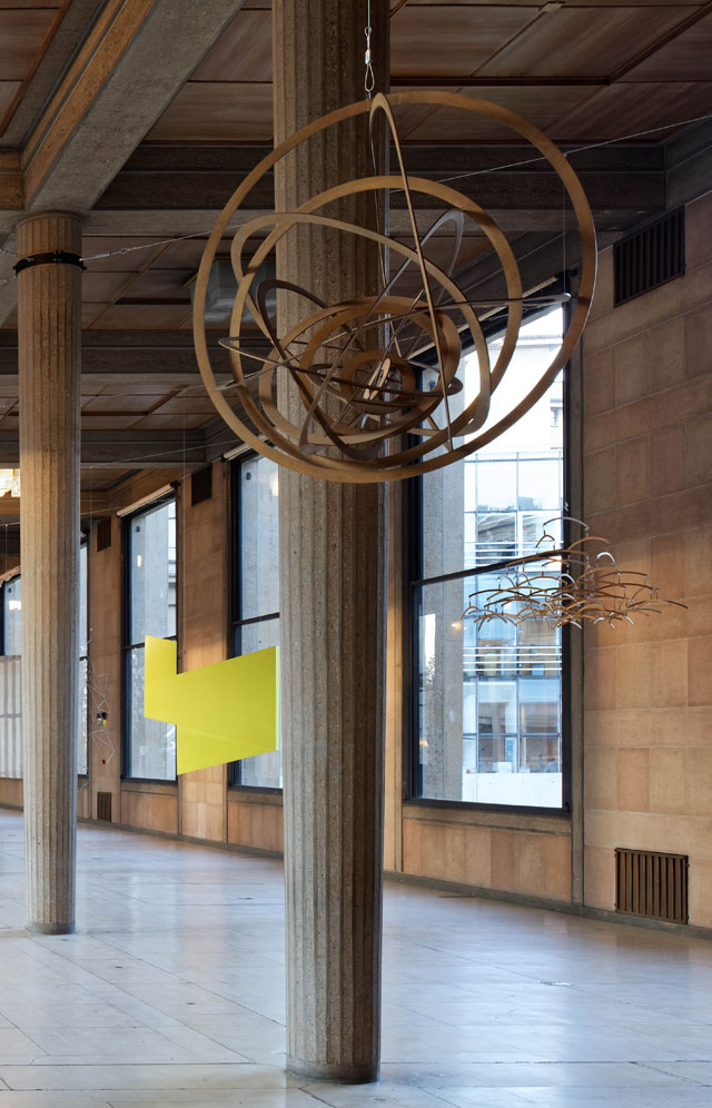 Alexander Rodtchenko, Hanging Spatial Construction No. 9, 1920-1921/1923, with Man Ray’s Obstruction, 1920 in the background. Installation view, Suspension: A History of Abstract Hanging Sculpture, 1918-2018, Palais d’Iéna. Courtesy of Olivier Malingue Ltd. Photo: Benoît Fougeirol.