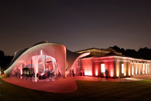 Serpentine Sackler Gallery.
Zaha Hadid Architects. Night view 2. Photograph © 2013 Luke Hayes.