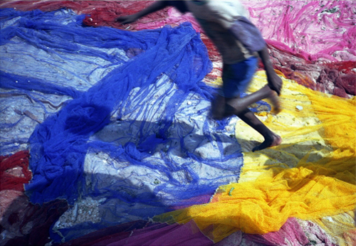 Boubacar Touré Mandémory. Couleurs de Pêche (Colours of Fishing), from the series Capitales Africaines, ca. 2000-05. Chromogenic print, 20 x 30 in. (50.8 x 76.2 cm) © Boubacar Touré Mandemory. Courtesy the artist.