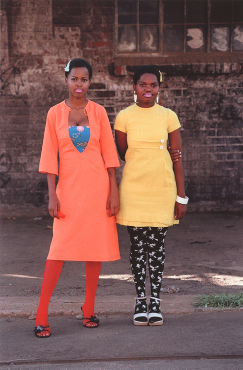 Nontsikelelo 'Lolo' Veleko. Cindy and Nkuli, from Beauty is in the Eye of the Beholder, Johannesburg, 2003-04. Pigment print on cotton paper © Nontsikelelo 'Lolo' Veleko. International Center of Photography.