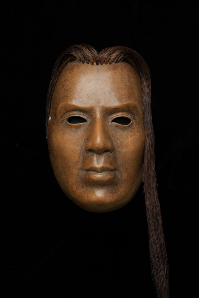 Simon Starling, At Twilight / Mask of Michio Ito (After Isamu Noguchi), 2016. Mask by Yasuo Miichi. Courtesy of Simon Starling & The Modern Institute.