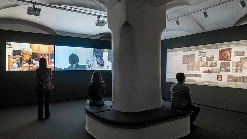 Helen Cammock, installation view, Time for Women! Empowering Visions in 20 Years of the Max Mara Art Prize for Women, Firenze, Palazzo Strozzi, Strozzina, 2025. Photo: Ela Bialkowska, OKNO Studio. Courtesy Fondazione Palazzo Strozzi, Firenze.