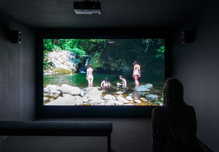 Laure Prouvost, Swallow, 2013,  installation view, Time for Women! Empowering Visions in 20 Years of the Max Mara Art Prize for Women, Firenze, Palazzo Strozzi, Strozzina, 2025. Photo: Ela Bialkowska, OKNO Studio. Courtesy Fondazione Palazzo Strozzi, Firenze.