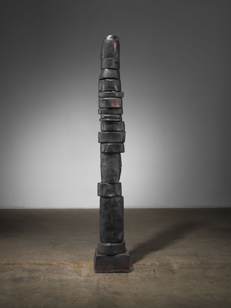 Louise Bourgeois, Untitled, 1953. Bronze, 150.5 x 21.6 x 21.6 cm (59 1/4 x 8 1/2 x 8 1/2 in). © The Easton Foundation / 2023, ProLitteris, Zurich. Photo: Christopher Burke.