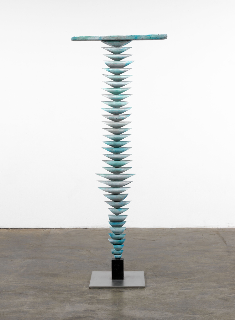 Louise Bourgeois, Untitled, 1954. Painted bronze and stainless steel, 141 x 55.2 x 30.5 cm (55 1/2 x 21 3/4 x 12 in). © The Easton Foundation / 2023, ProLitteris, Zurich. Photo: Christopher Burke.