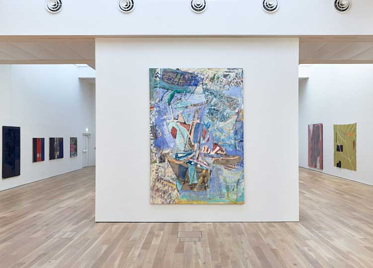 Pam Evelyn, Routine escape, 2022. Oil on linen, 300 x 200 cm. Installation view, The Reason for Painting, Mead Gallery, Warwick Arts Centre, 2023. Photo: Luke Pickering.