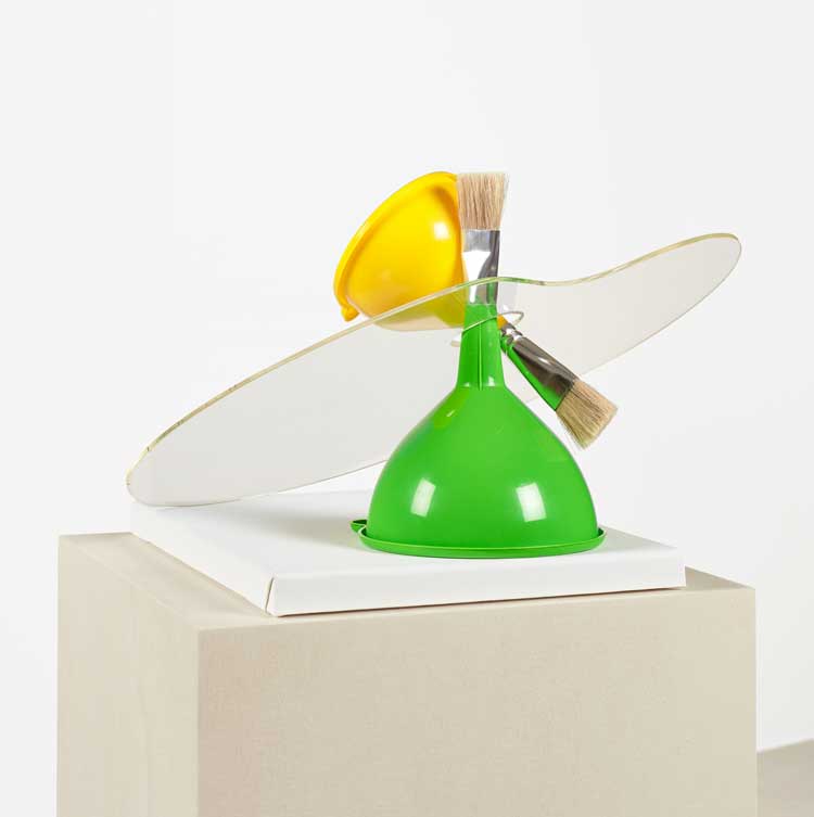 Goran Trbuljak. Sketch for sculpture, 2019. Paint brushes, funnels, painter's palette, canvas, 22 x 32 x 35 cm. Photo: Carlo Favero.