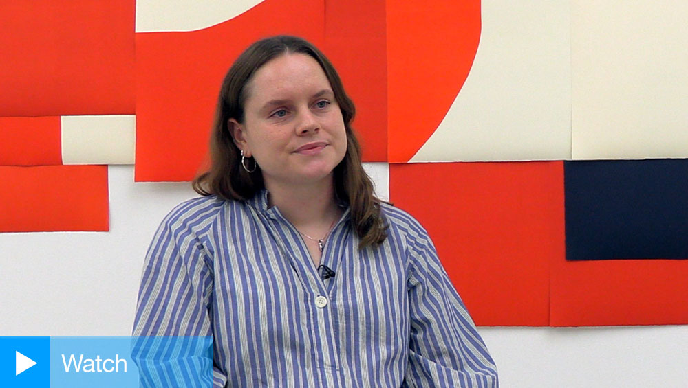Lizzie Munn at the opening of Unreal City: Abstract Painting in London, Saatchi Gallery, London, 2024. Photo: Martin Kennedy.
