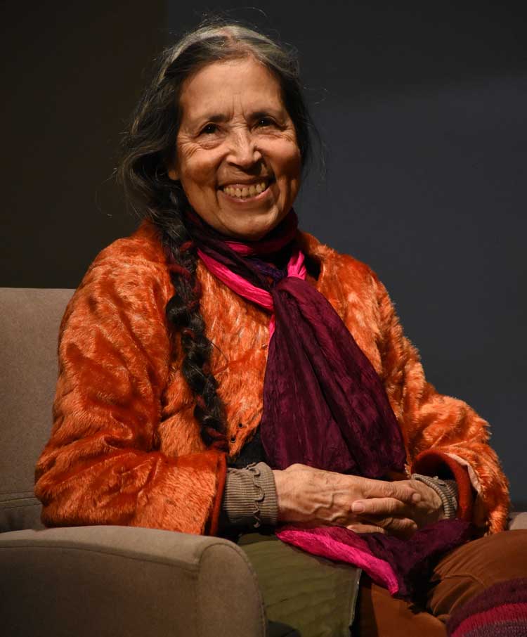 Cecilia Vicuña. Photo: Bruno Savelli.