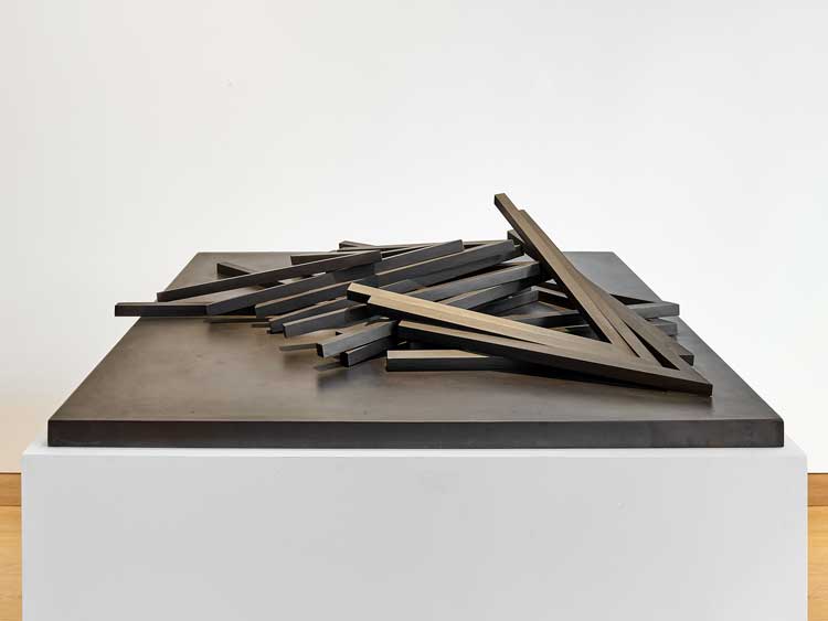 Installation view, Bernar Venet: Hypotheses at Waddington Custot, September 2022. Photo: Pru Cumings Associates. Courtesy Waddington Custot.