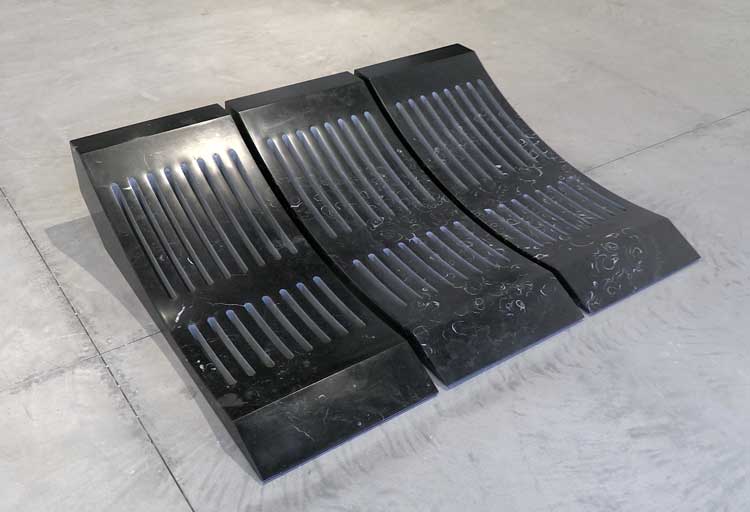 Niamh O’Malley: Gather. Drain, 2022. Limestone, 30.4 x 155 x 120 cm. Installation view, Irish Pavilion, Venice Biennale 2022. Photo: Martin Kennedy.
