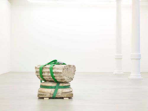 Danh Vō. Untitled, 2015. Fluted marble column, Roman workshop, 1st-2nd century AD; straps 79.5 x 110 x 91 cm. Courtesy the Artist and Marian Goodman Gallery. Copyright Danh Vō.