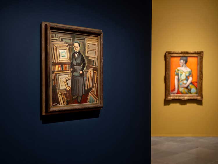 Left: George Kars, Portrait of Berthe Weill, 1933, installation view, Berthe Weill: Art Dealer of the Parisian Avant-garde, Musée de l’Orangerie, Paris, 8 October 2025 – 26 January 2026.