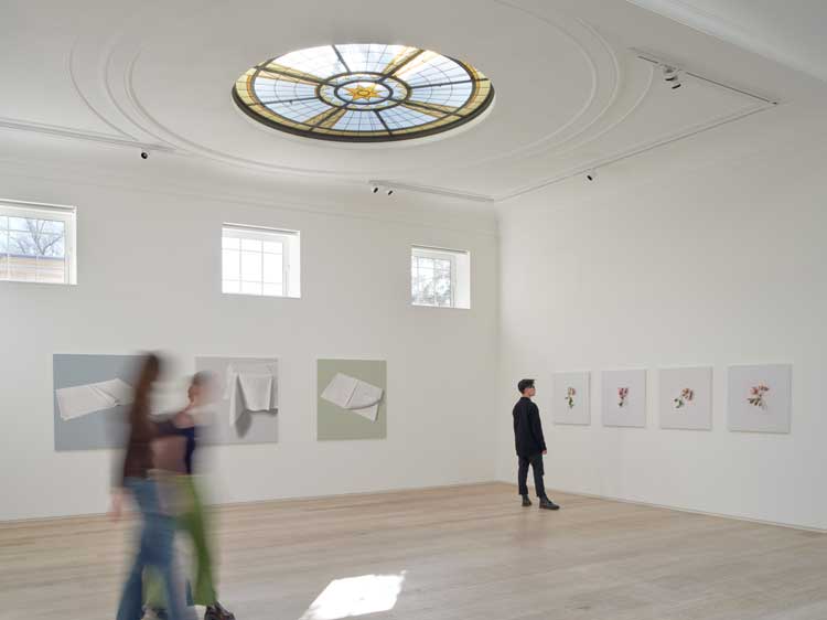 Alison Watt: From Light, installation view, Pitzhanger Manor & Gallery, London, 5 March – 15 June 2025. Photo: Andy Stagg.