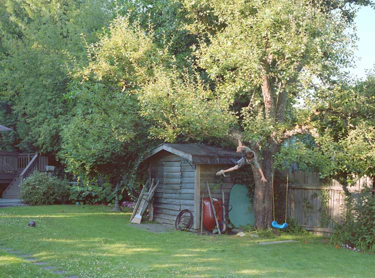 Jeff Wall, Boy Falls from Tree, 2010. Lightjet print, 226 x 305.3 cm (89 x 120 3/16 in). © Jeff Wall. Courtesy White Cube.