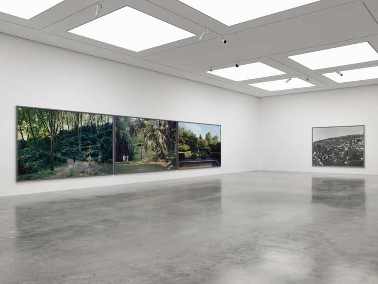 Jeff Wall, Life in Pictures, White Cube Bermondsey, 22 November 2024 – 12 January 2025. © Jeff Wall. Photo © White Cube (Theo Christelis).