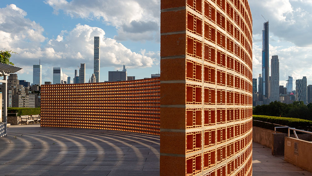 Héctor Zamora, Lattice Detour, 2020. Installation view, The Roof Garden Commission, courtesy of the artist. The Metropolitan Museum of Art, Photo: Anna-Marie Kellen.