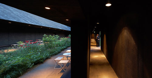 Serpentine Gallery Pavilion 2011, view 4.
Designed by Peter Zumthor. © Peter Zumthor.
Photograph: Hufton+Crow.